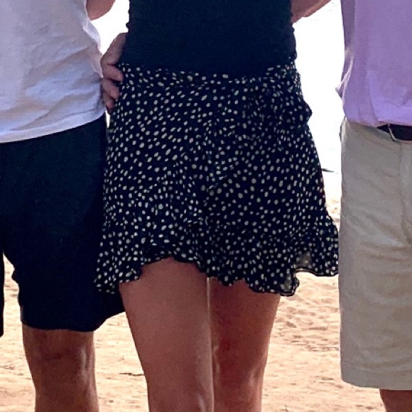 Polka dot wrap skirt from Urban Outfitters - Picture 2 of 4